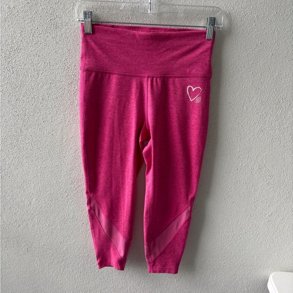 Peloton Mother’s‎ Day leggings Heart on front Air flow panels Pink Size S